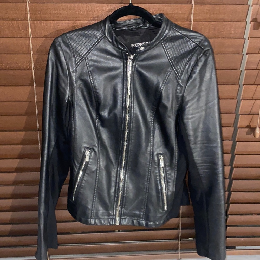 Bomber jacket